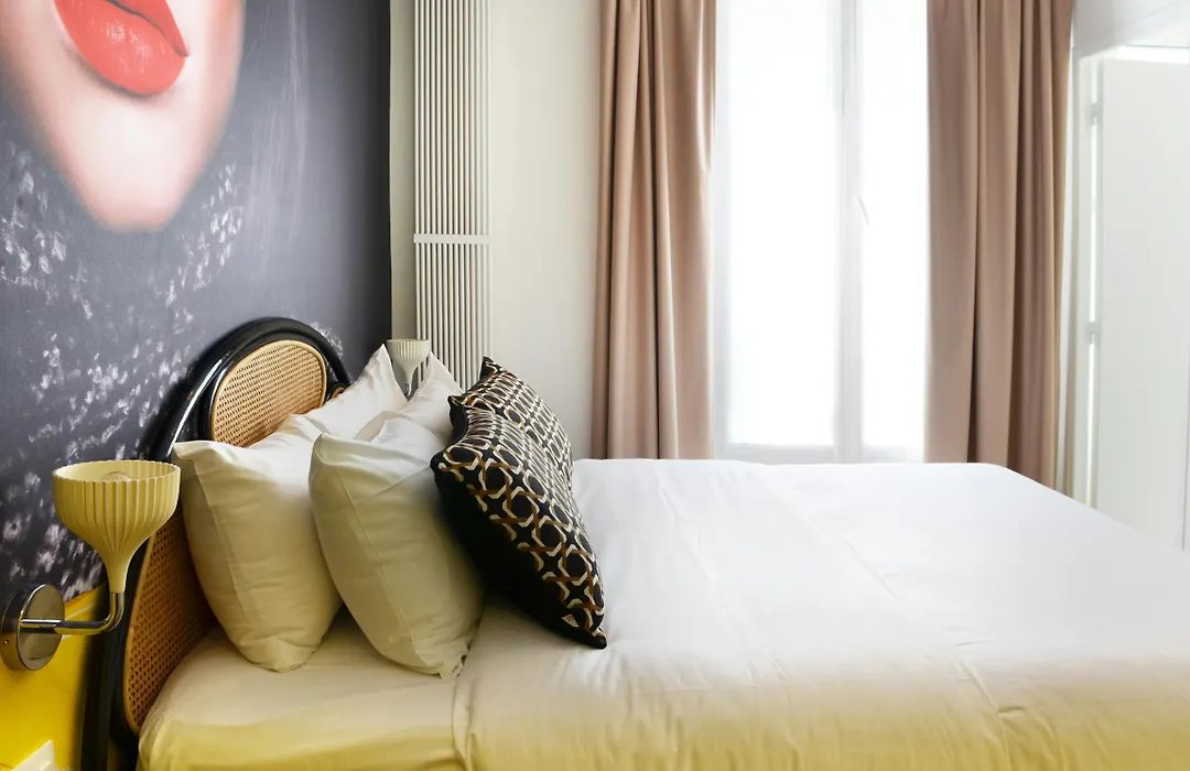 Glam'S Hotel-1